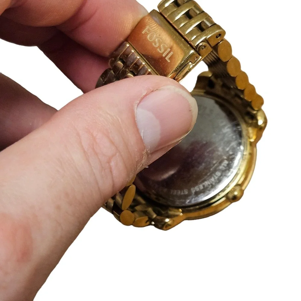 Fossil‎ 256400 Women's Gold Tone Stainless Steel Watch 4 Small Wrist See Photos
